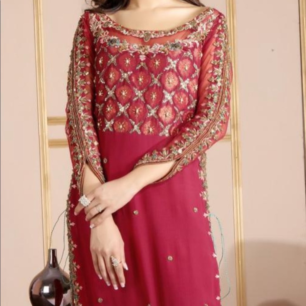 shalwar kameez. brand new. never worn.